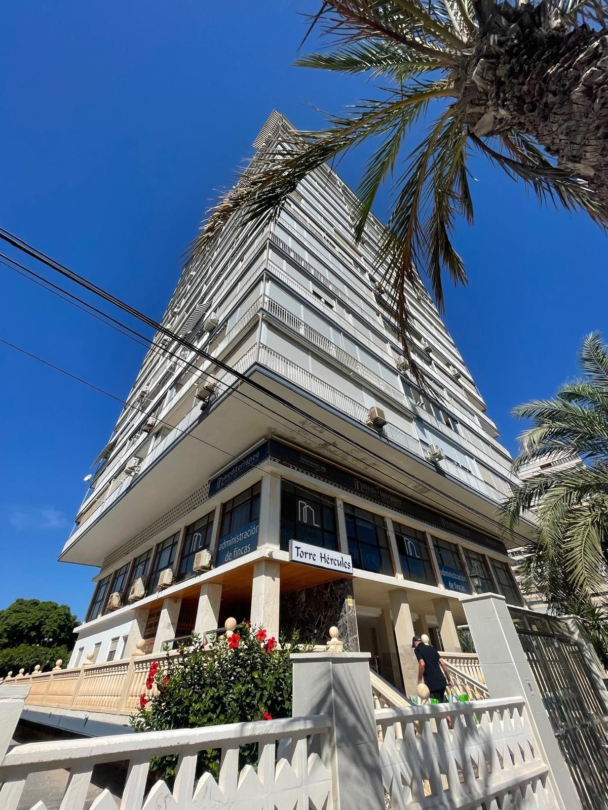 Exterior view of Office for sale in Alicante / Alacant  with Air Conditioner