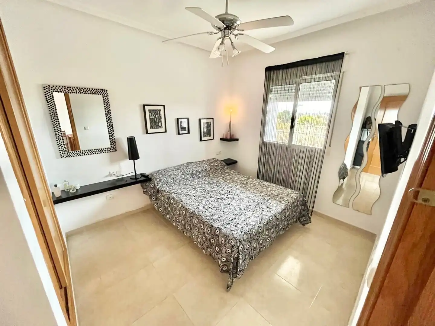 Schlafzimmer von Wohnungen zur Miete in Guardamar del Segura mit Klimaanlage, Heizung und Schwimmbad