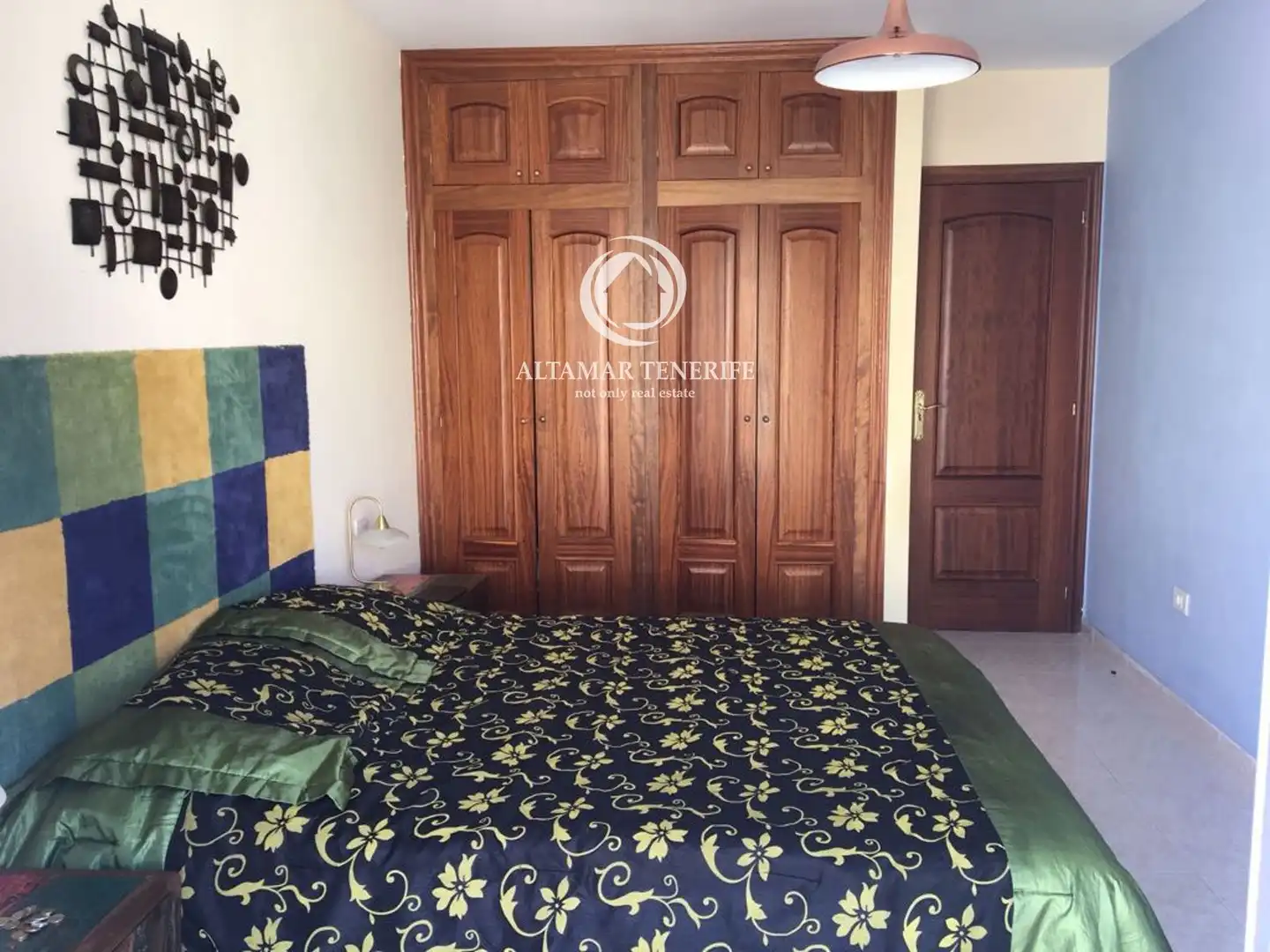 Habitación de Apartamento de alquiler en Arona con Terraza, Piscina y Amueblado