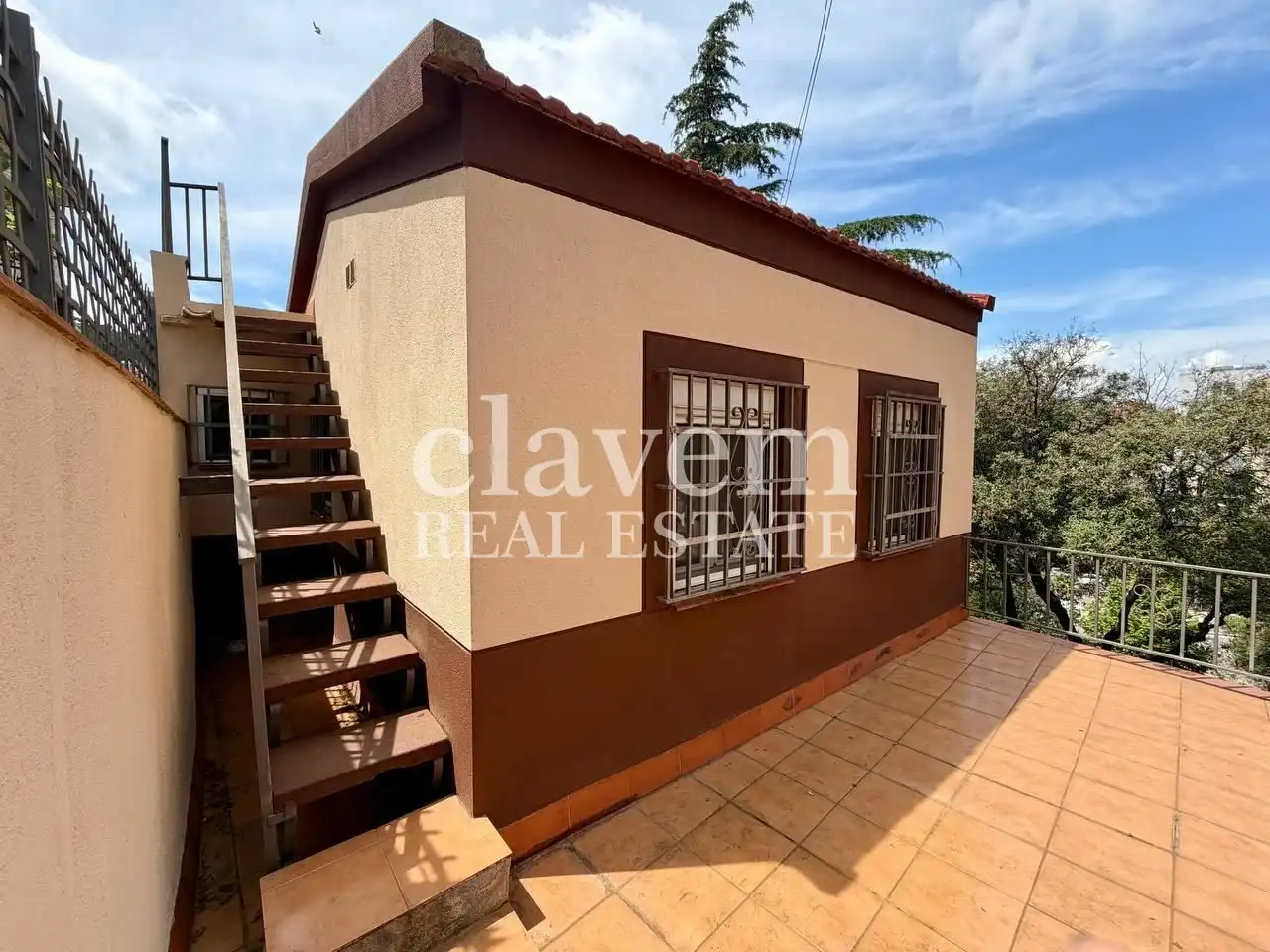 Vista exterior de Casa o chalet en venta en Barcelona con Aire acondicionado, Jardín privado y Terraza