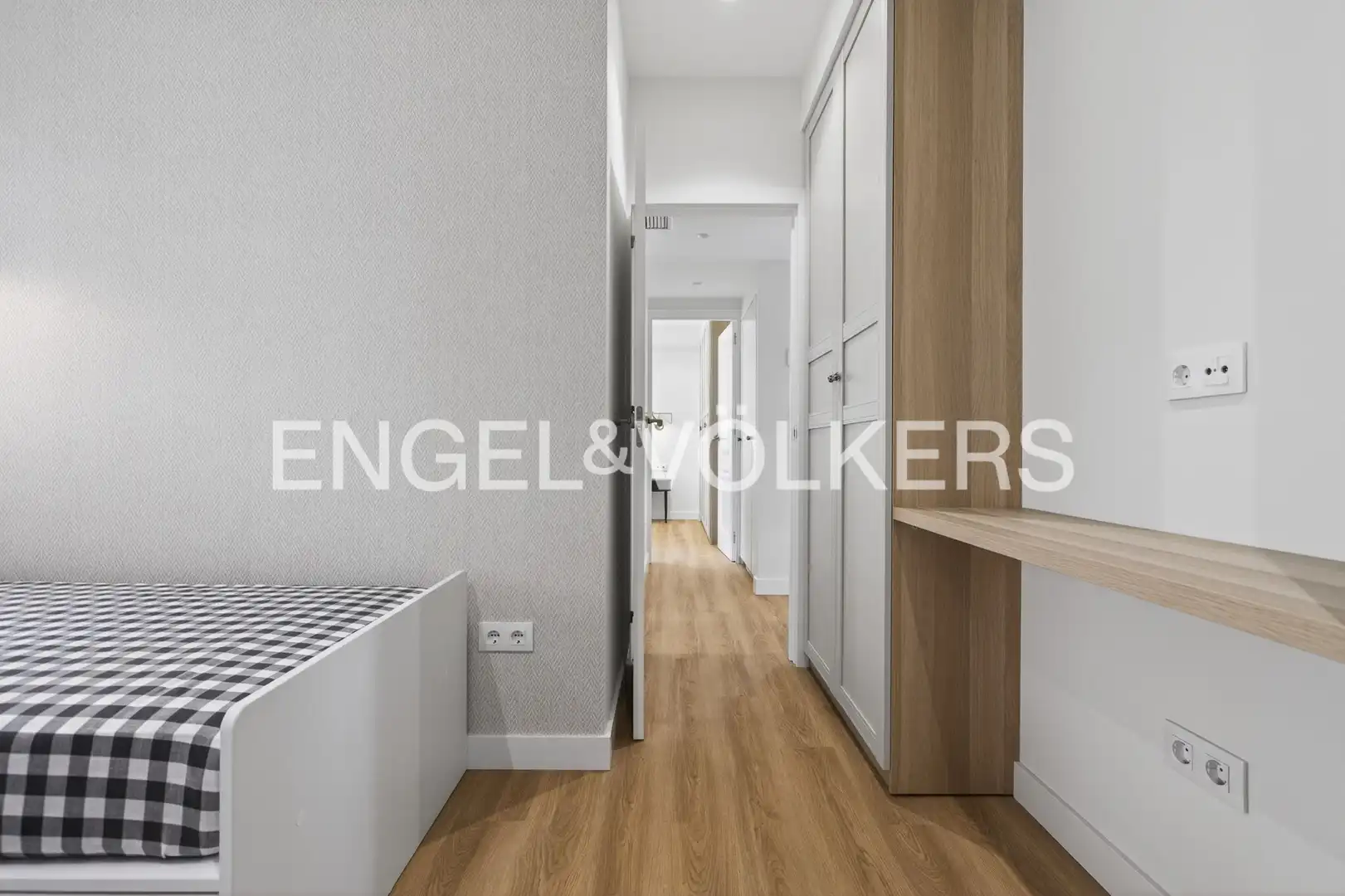 Flat for sale in Sevilla  with Heating, Parquet flooring and Terrace