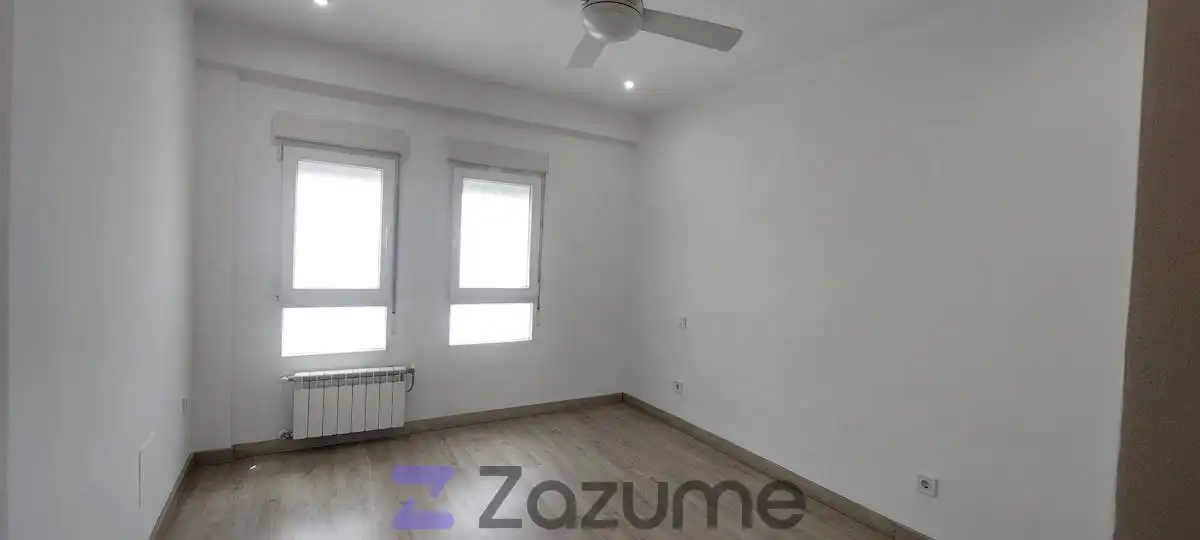 Flat for rent in C. de la Isla de Ons, Peñagrande