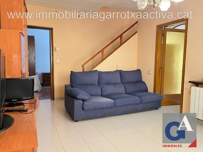 Living room of Single-family semi-detached for sale in Olot  with Terrace and Balcony