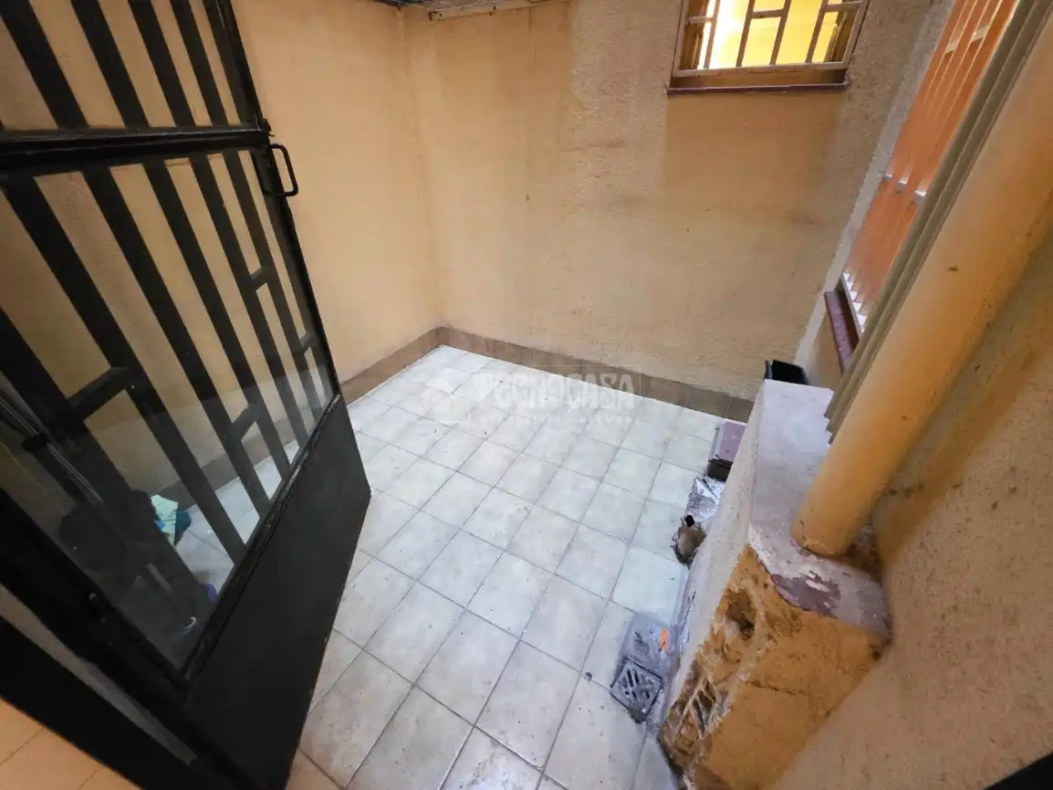 Piso en venta en Barcelona con Calefacción y Terraza