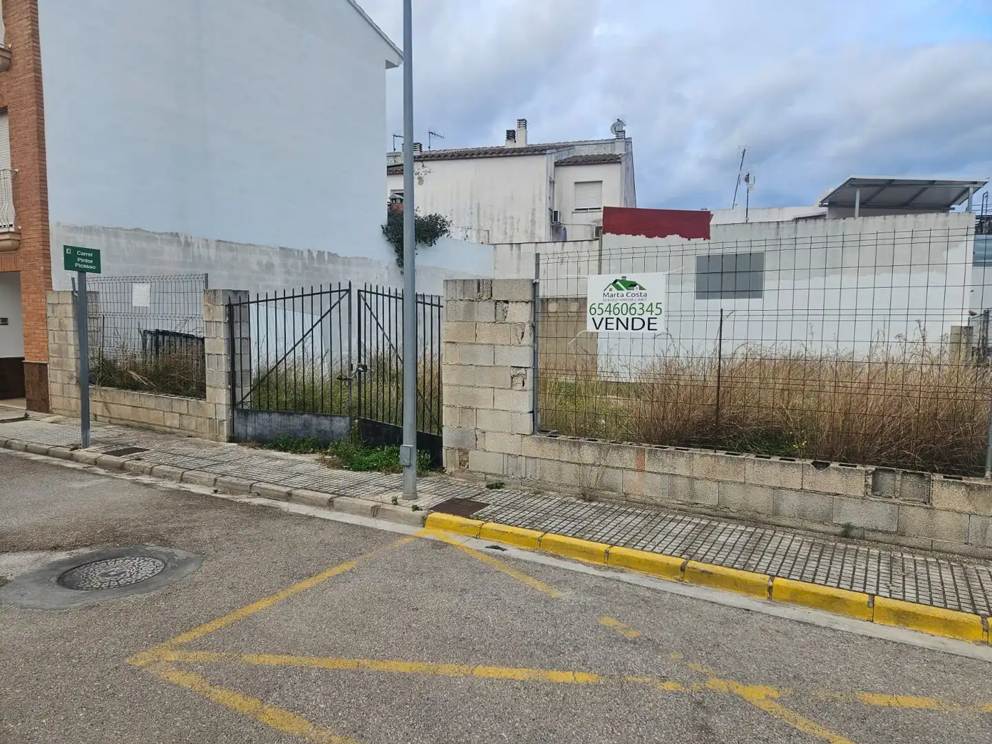 Residential land for sale in Carrer Pintor Pablo Picasso 11, imagen 2
