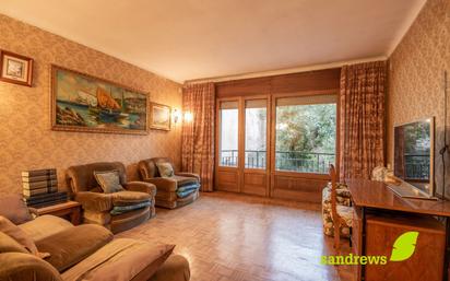 Living room of Flat for sale in Figueres  with Heating and Terrace