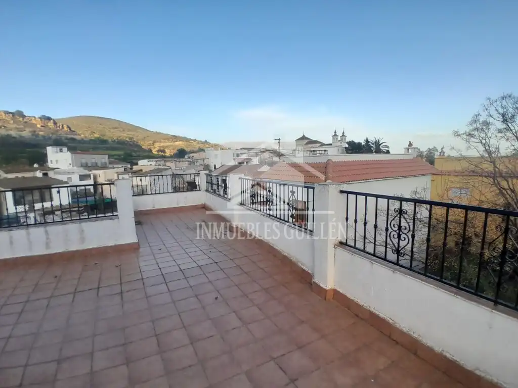 Vista exterior de Casa o chalet en venta en Turón con Terraza, Trastero y Amueblado
