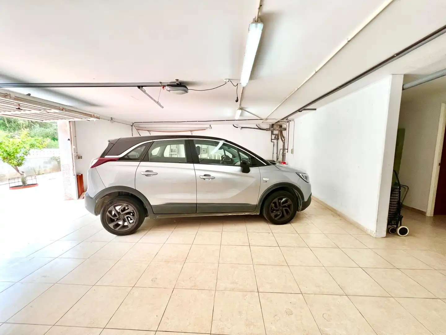 Parking de Casa o chalet en venta en Calafell con Aire acondicionado, Calefacción y Jardín privado