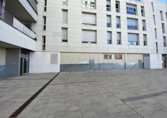Vista exterior de Local en venda en Terrassa