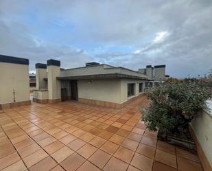 Vista exterior de Àtic de lloguer en Vic amb Aire condicionat, Calefacció i Parquet