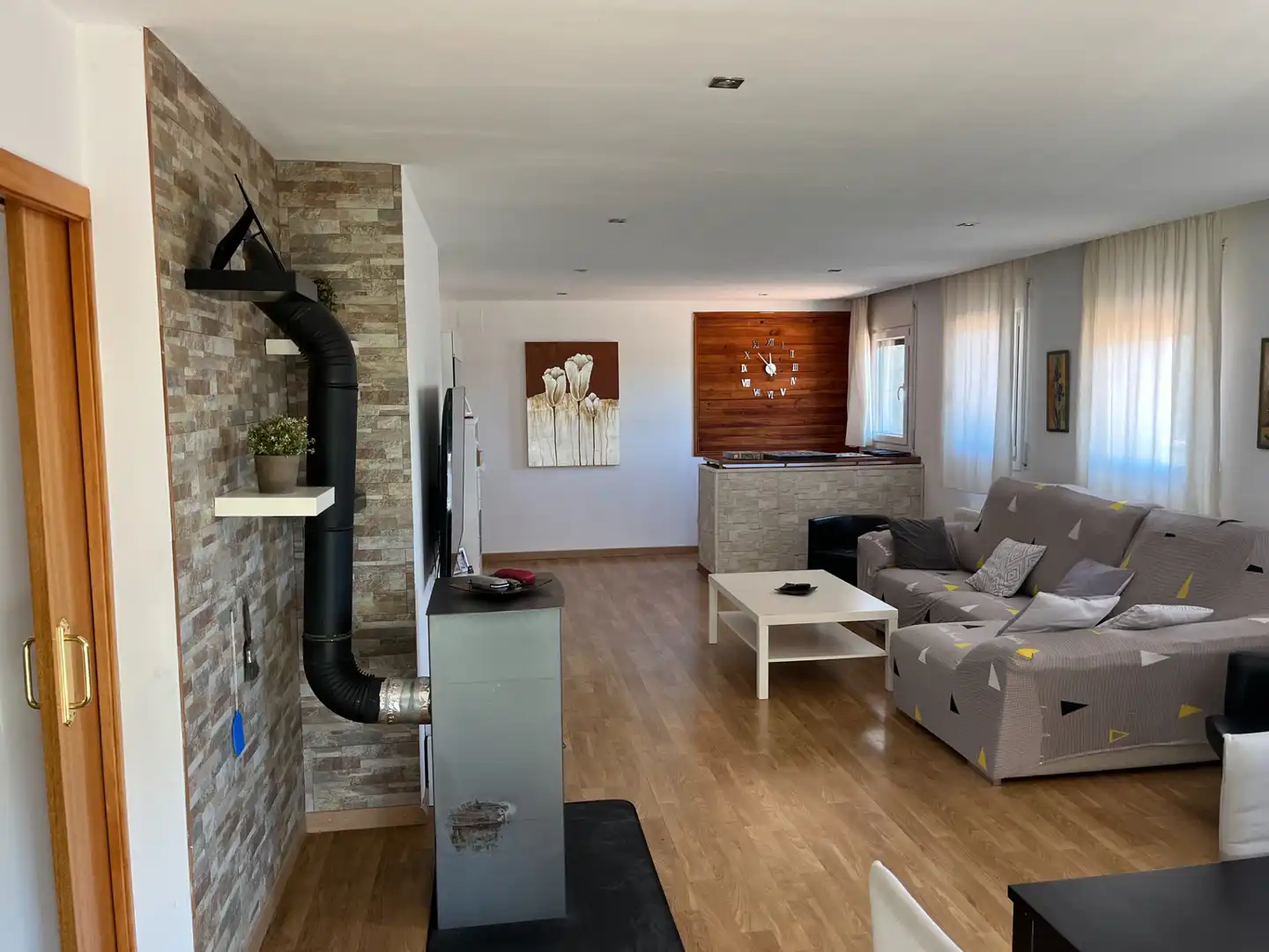 Sala d'estar de Casa o xalet en venda en Moià amb Calefacció, Jardí privat i Terrassa