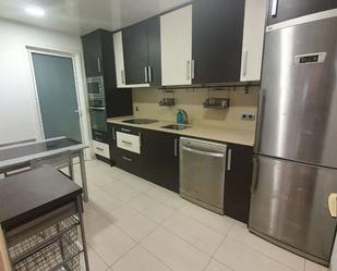 Kitchen of Flat for rent to own in  Barcelona Capital