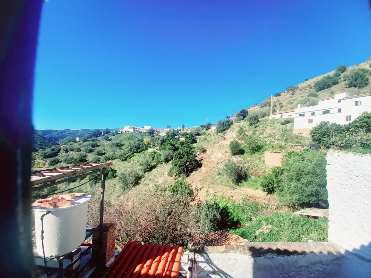 Vista exterior de Casa o chalet en venta en Canillas de Aceituno con Terraza, Trastero y Balcón