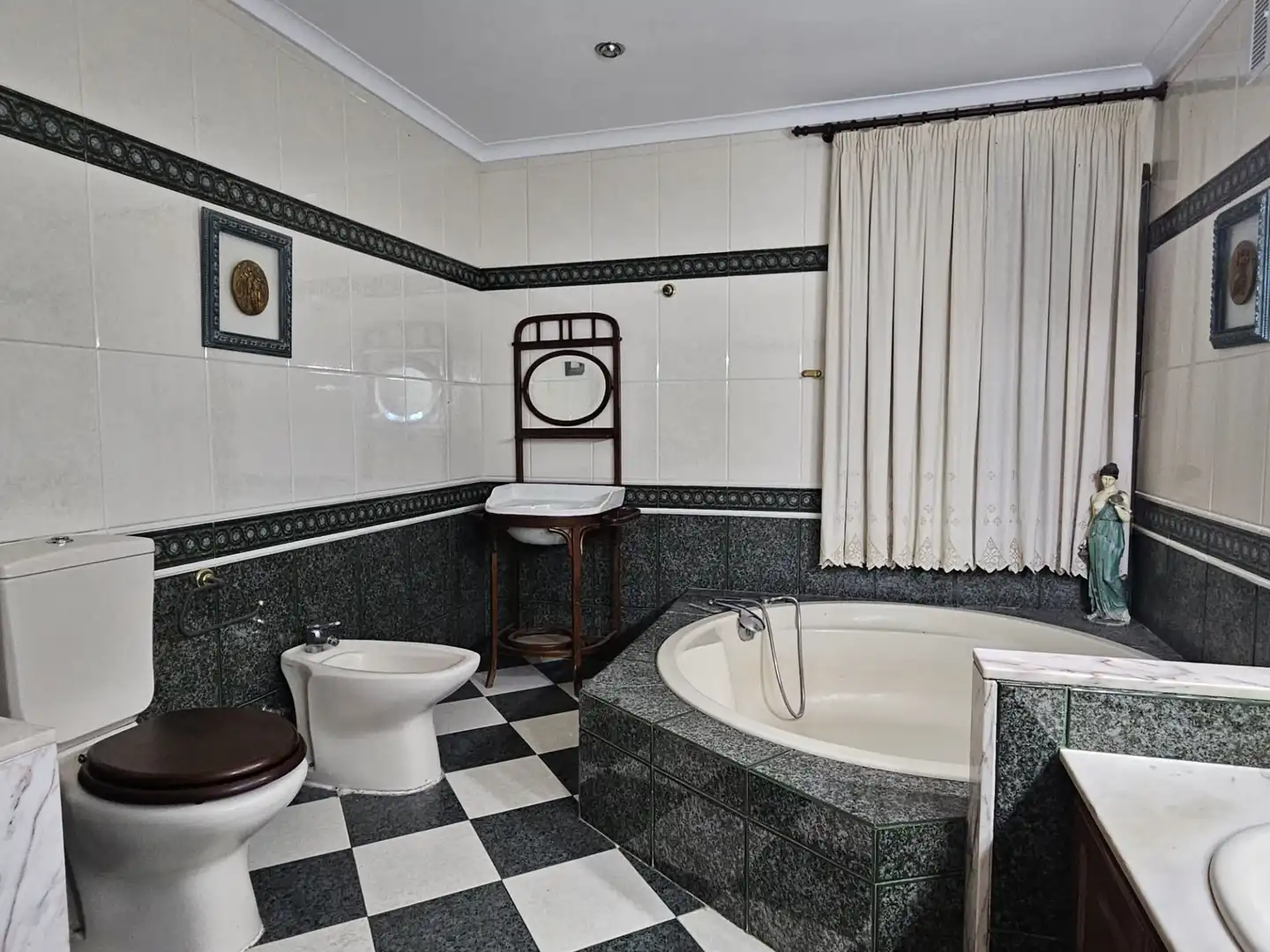 Baño de Casa adosada en venta en Vila-real con Aire acondicionado, Calefacción y Terraza