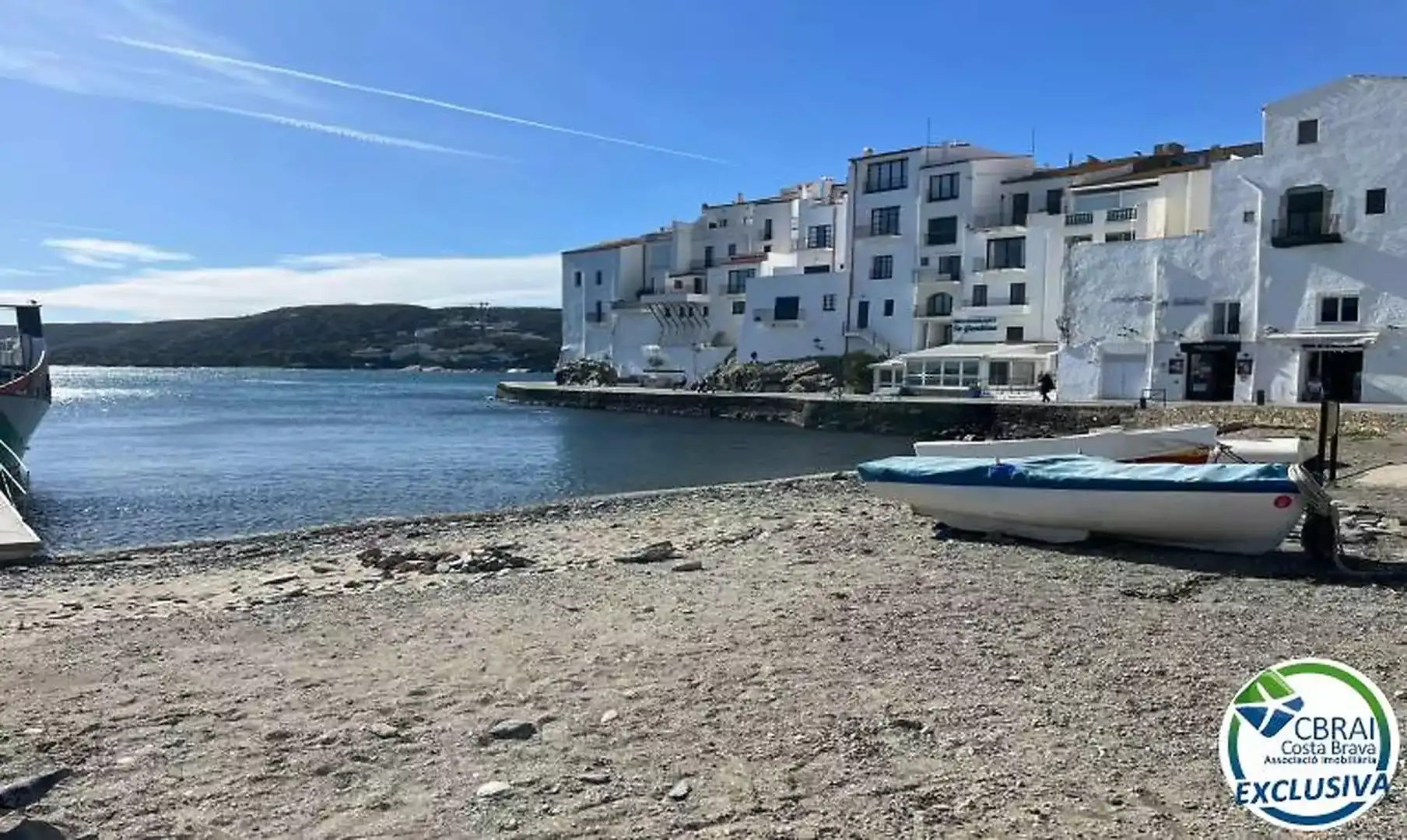 Vista exterior de Apartament en venda en Cadaqués amb Moblat