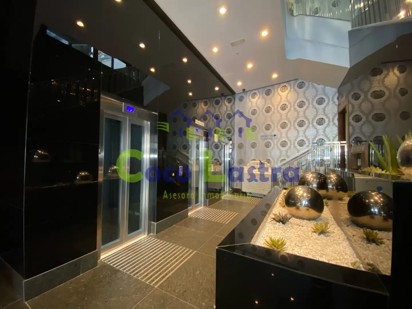 Apartament amb jardí de lloguer a Plaza del Poeta Iglesias 6, imagen 7