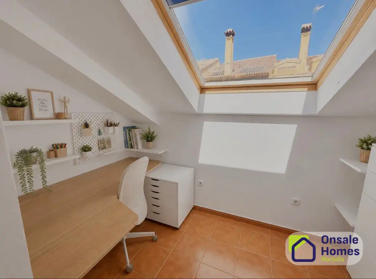 Detached homes for sale in Fuengirola  with Air Conditioner, Terrace and Balcony