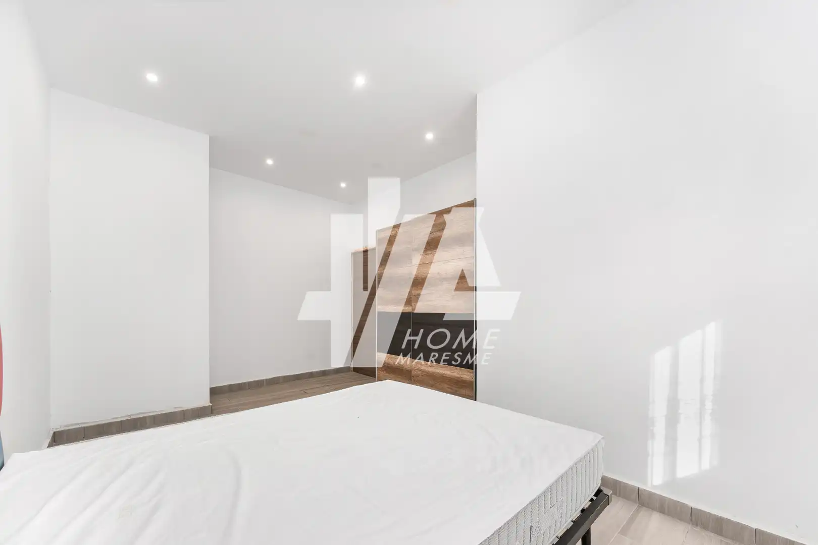 Dormitori de Casa o xalet en venda en Sant Adrià de Besòs amb Aire condicionat, Calefacció i Jardí privat