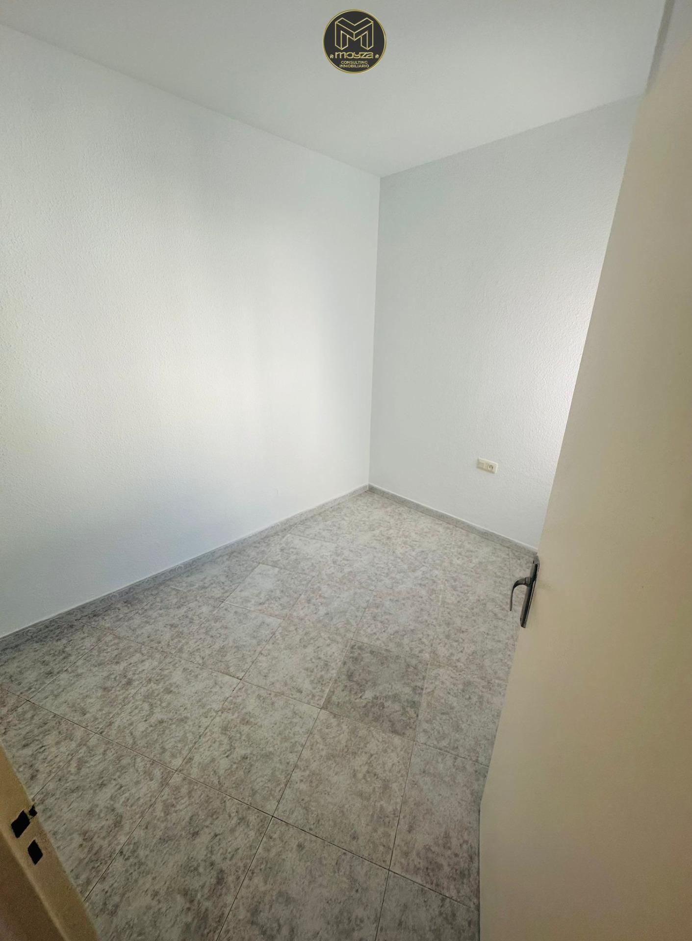 Flat for sale in  Jaén Capital  with Air Conditioner and Heating