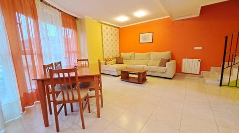 Foto 2 de Casa adosada en venda a Pere Crespí, Alzira