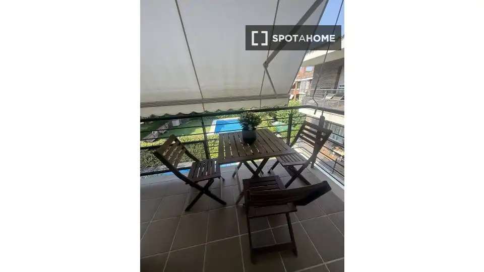 Piso con terraza en alquiler en L'Eixample, imagen 10