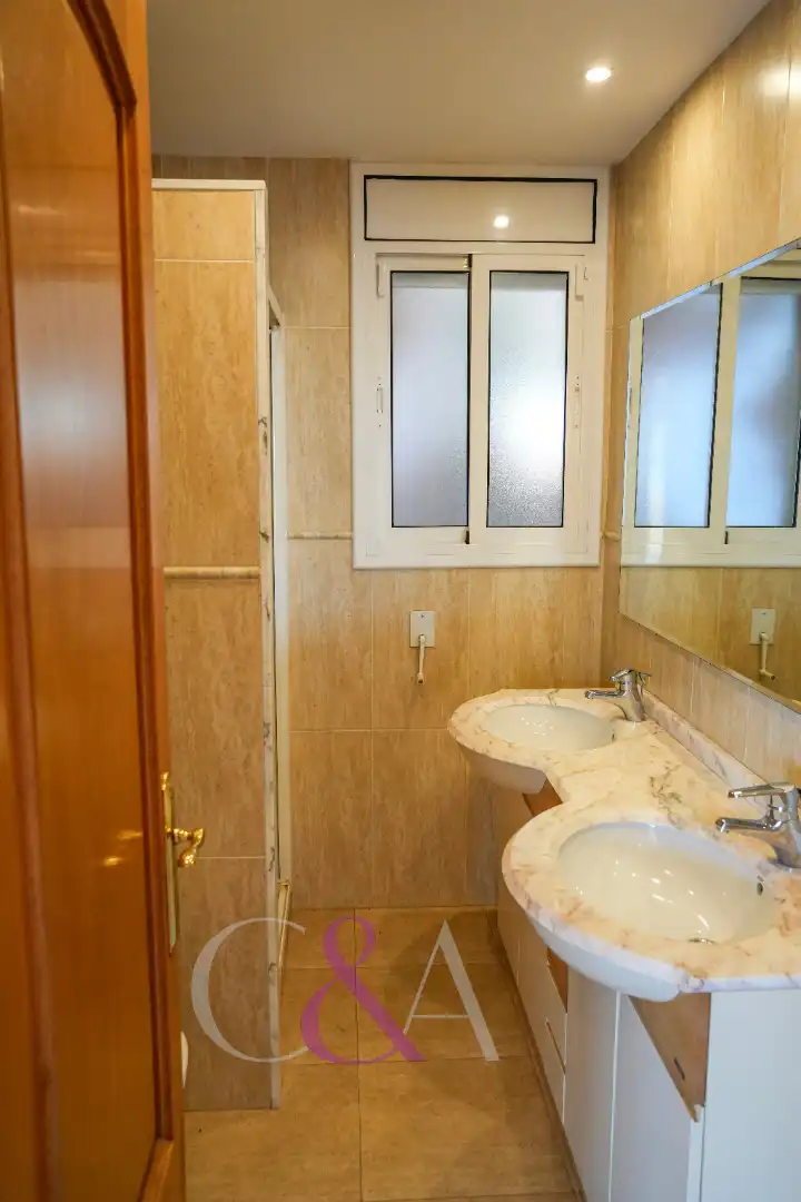 Baño de Casa o chalet en venta en Sant Vicenç de Montalt con Aire acondicionado, Calefacción y Terraza