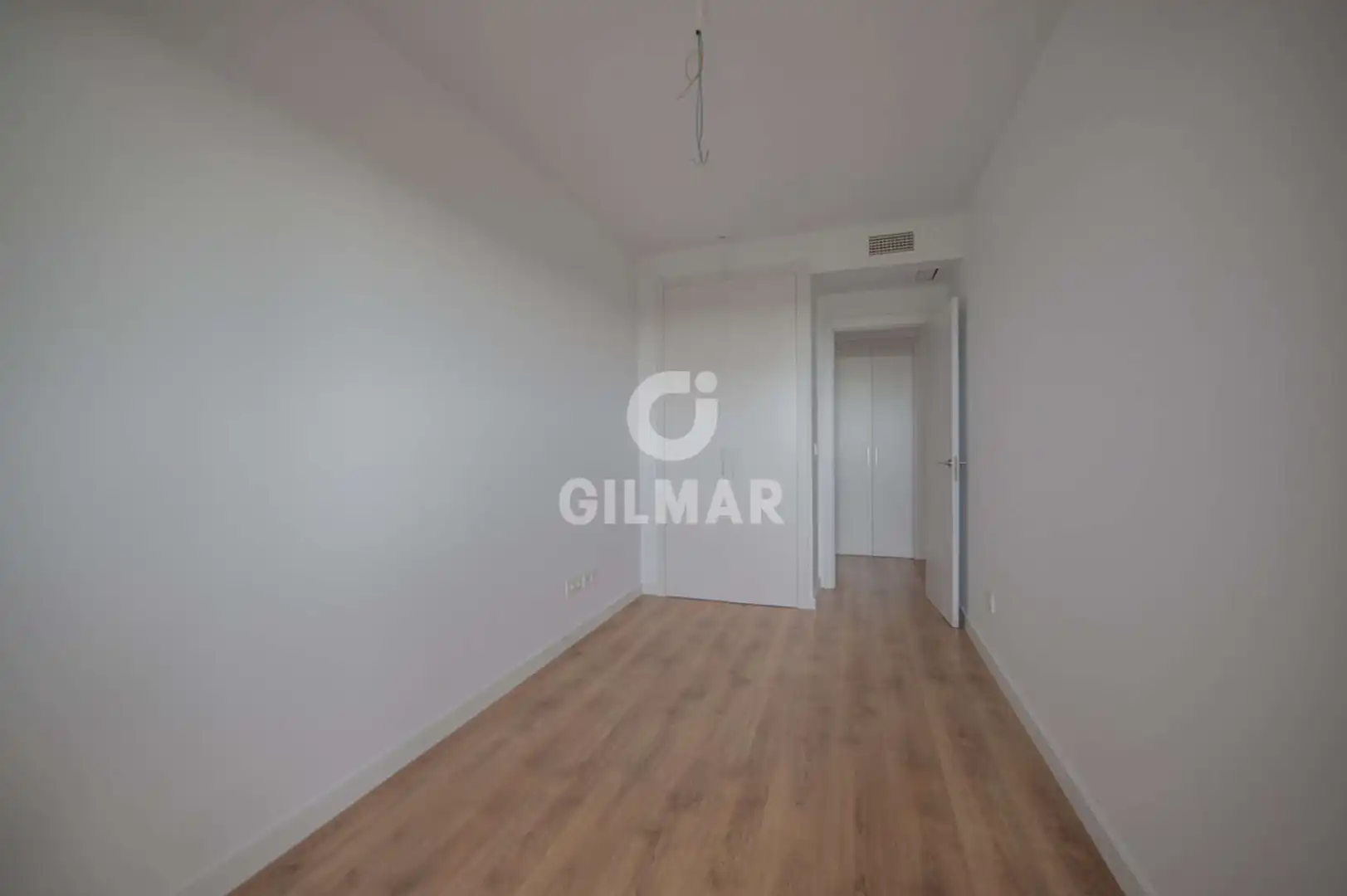 Bedroom of Flat for sale in Tomares  with Heating, Private garden and Storage room