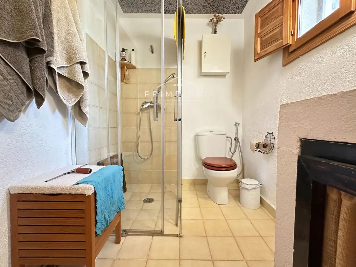 Bathroom of Country homes for sale in Tortosa  with Heating and Storage room