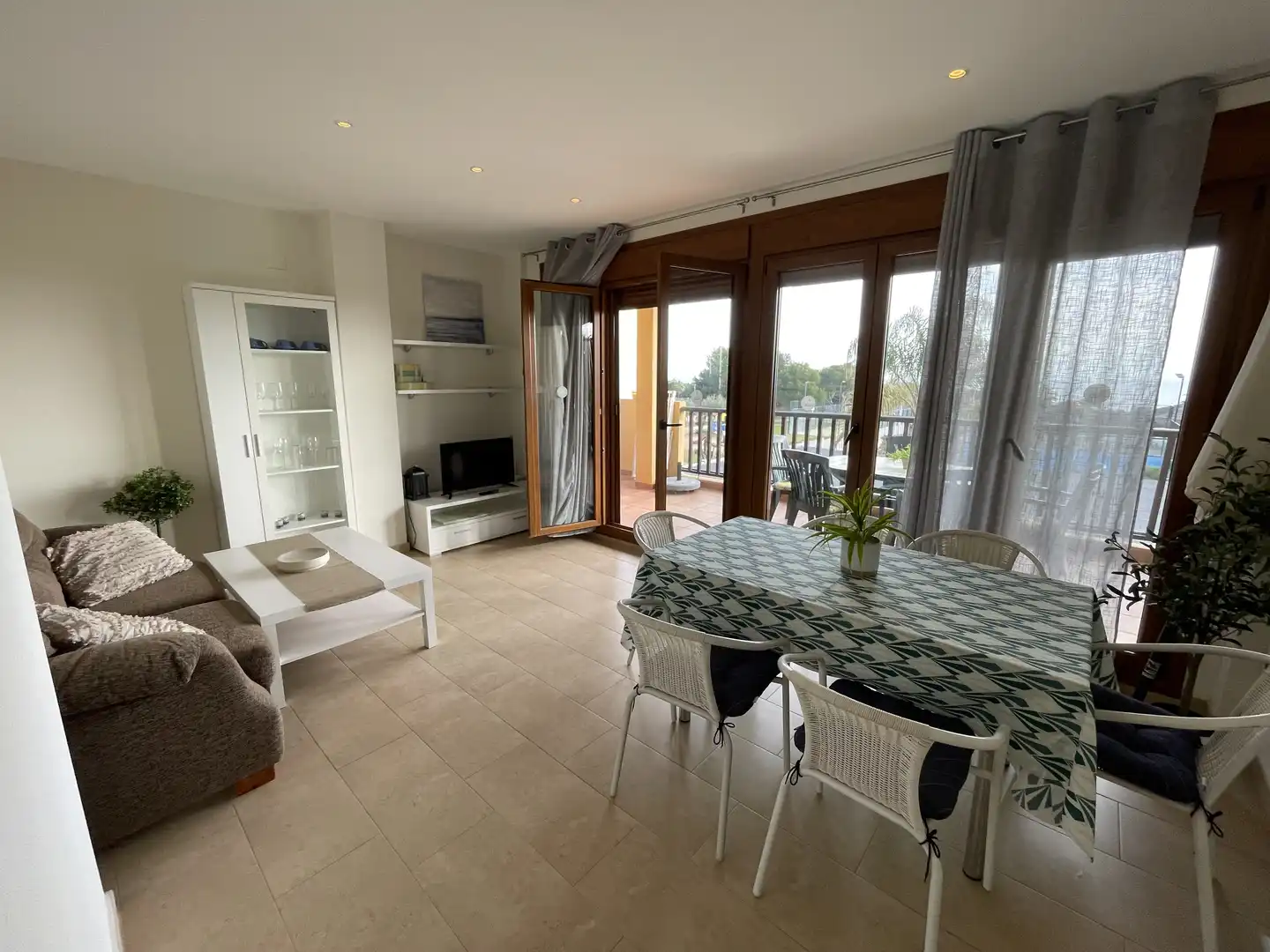 Sala d'estar de Apartament en venda en Alcalà de Xivert amb Aire condicionat, Calefacció i Jardí privat