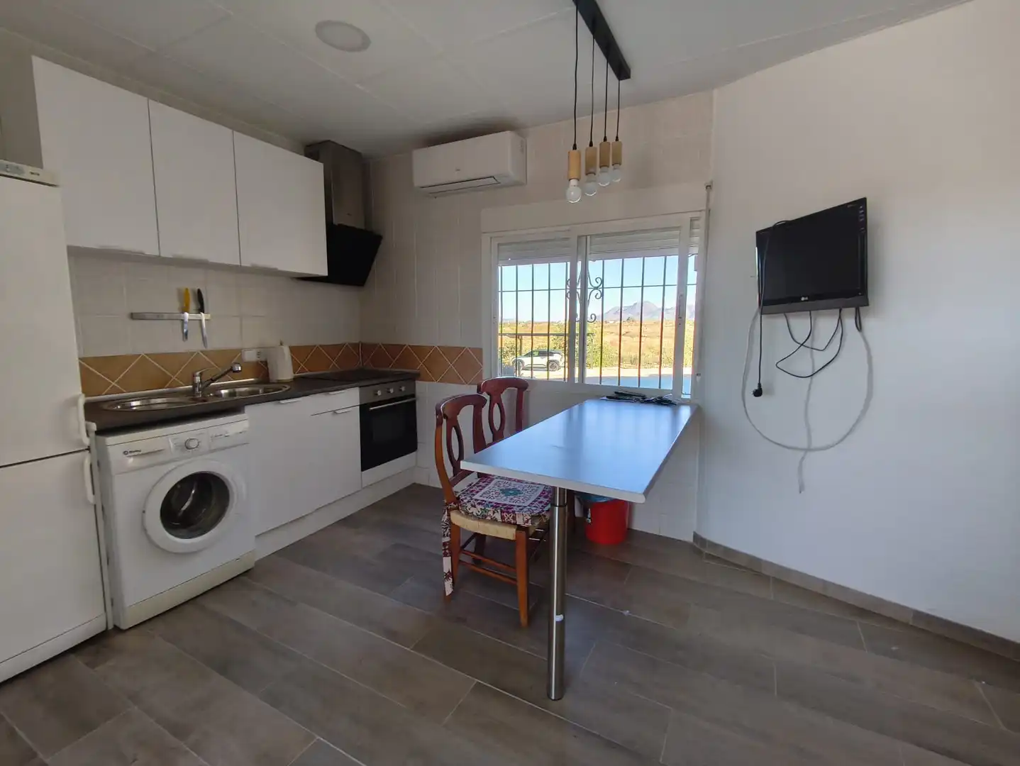 Cocina de Casa adosada de alquiler en Cartagena con Jardín privado, Amueblado y Horno