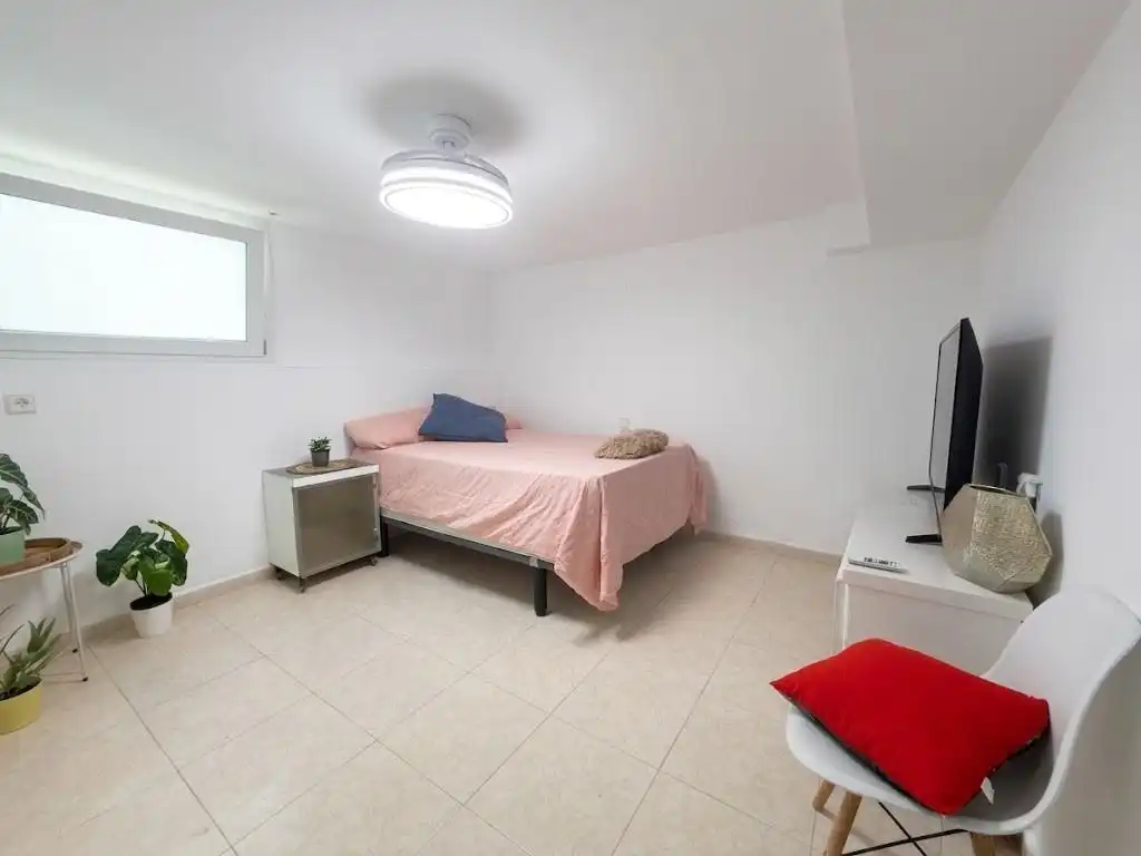 Dormitori de Casa o xalet en venda en Torremolinos amb Aire condicionat, Calefacció i Jardí privat