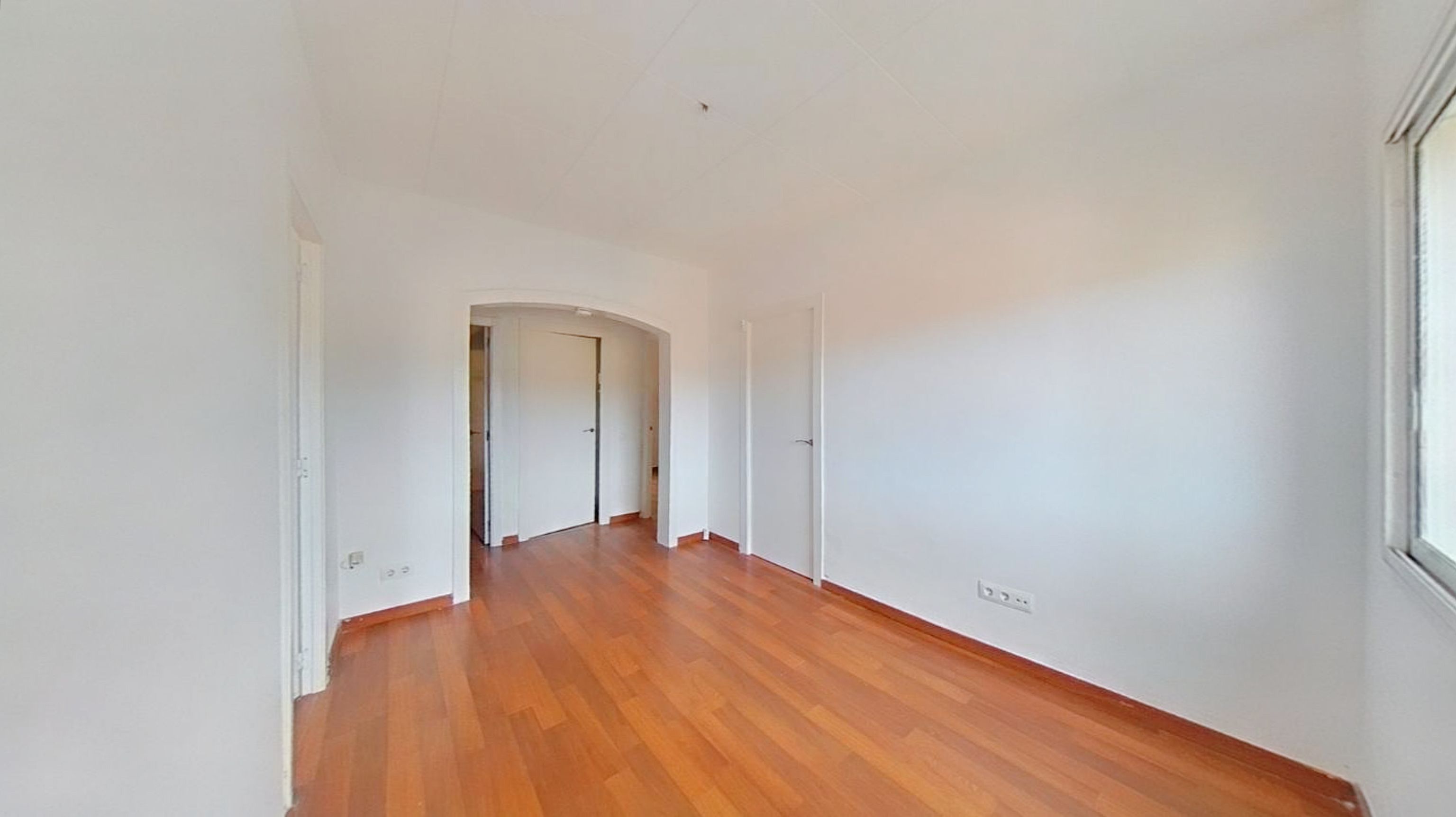 Pis en venda en  Barcelona Capital amb Parquet i Forn