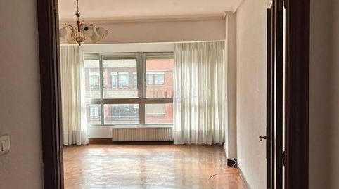 Foto 3 de Piso en venta en San Pedro de Deusto - La Ribera, Bilbao