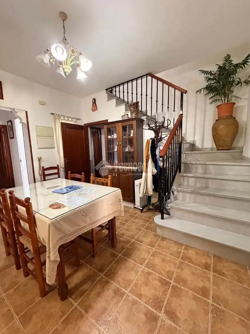 Casa adosada en venta en Antequera