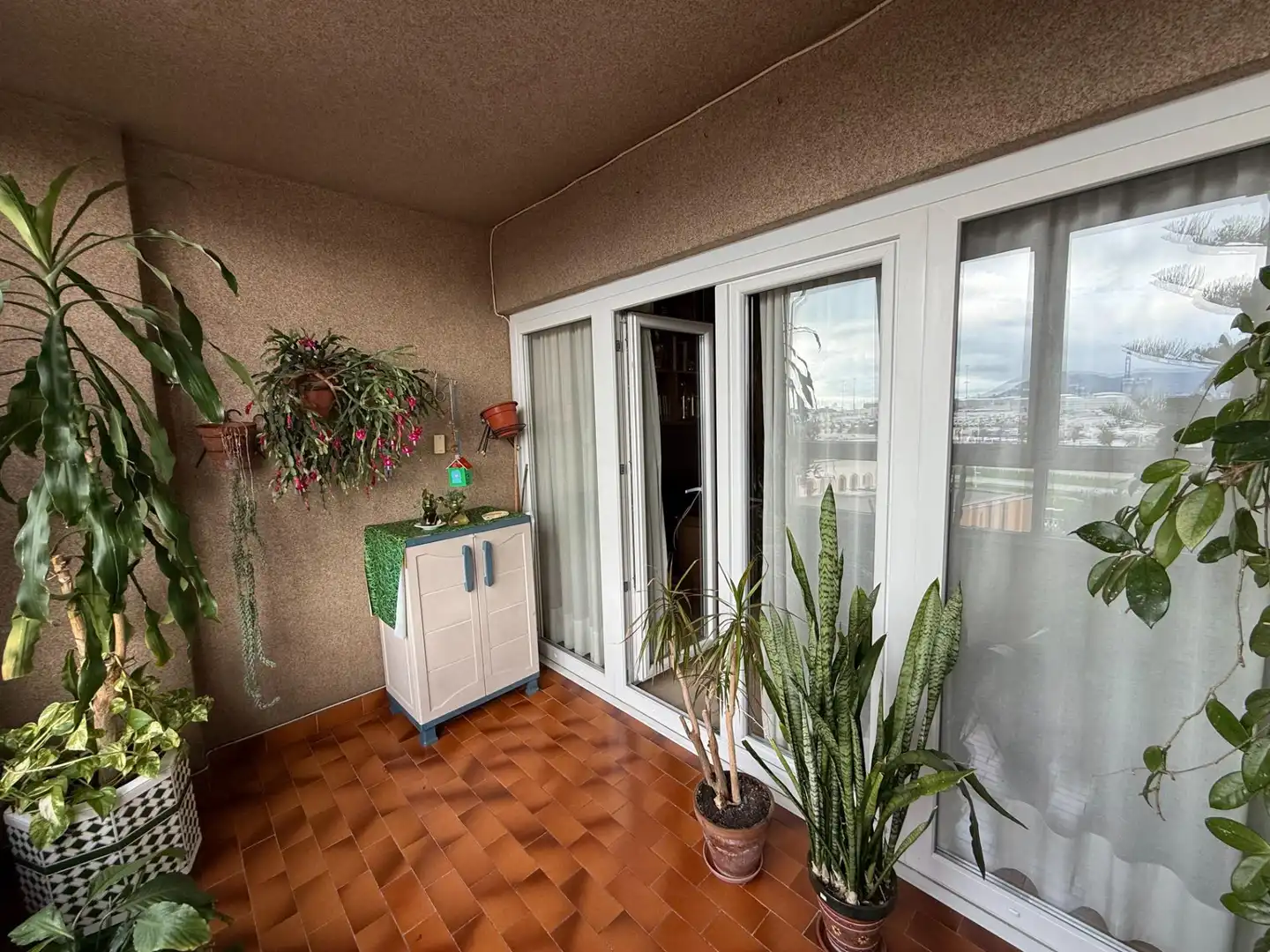 Balcony of Flat for sale in Algeciras  with Air Conditioner