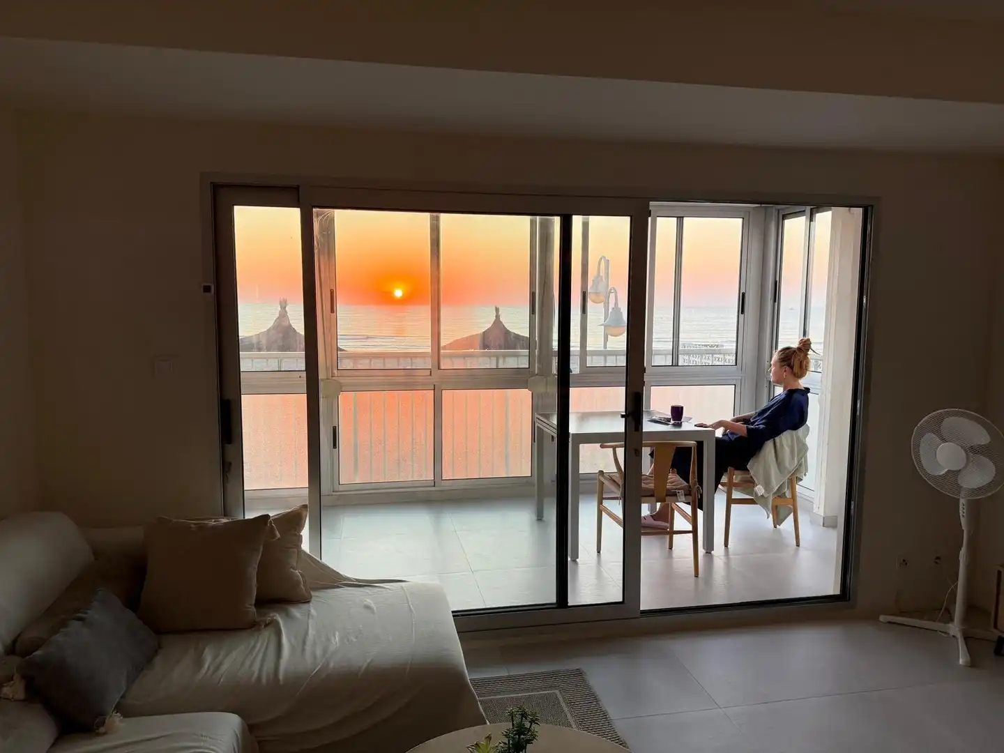 Schlafzimmer von Wohnung zur Miete in Valencia mit Klimaanlage, Terrasse und Möbliert
