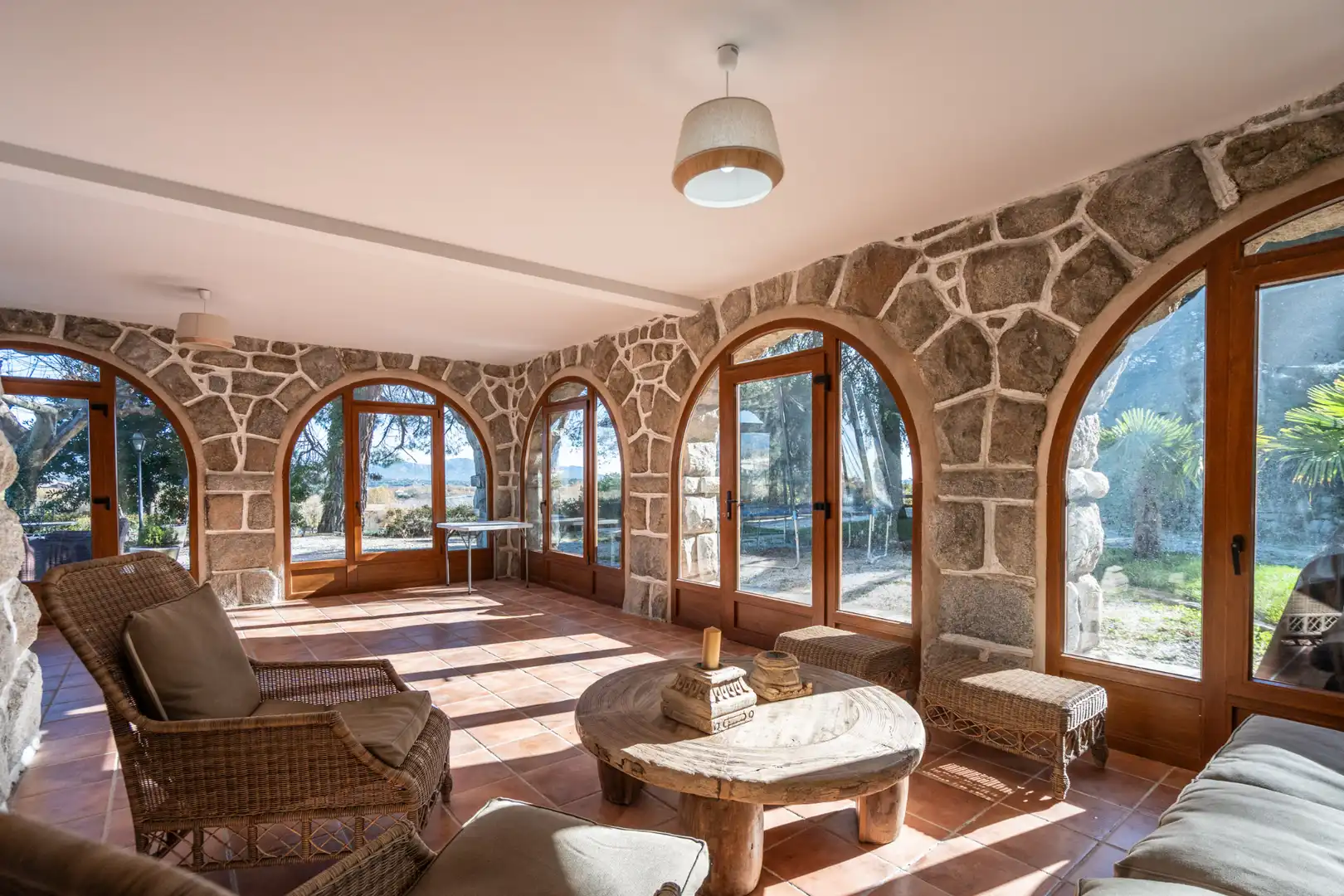 Sala de estar de Finca rústica en venta en Guadarrama con Aire acondicionado, Calefacción y Jardín privado