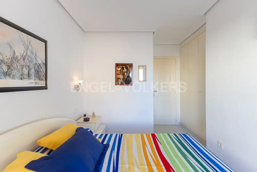 Schlafzimmer von Wohnung zum Verkauf in Valencia mit Heizung, Privatgarten und Terrasse