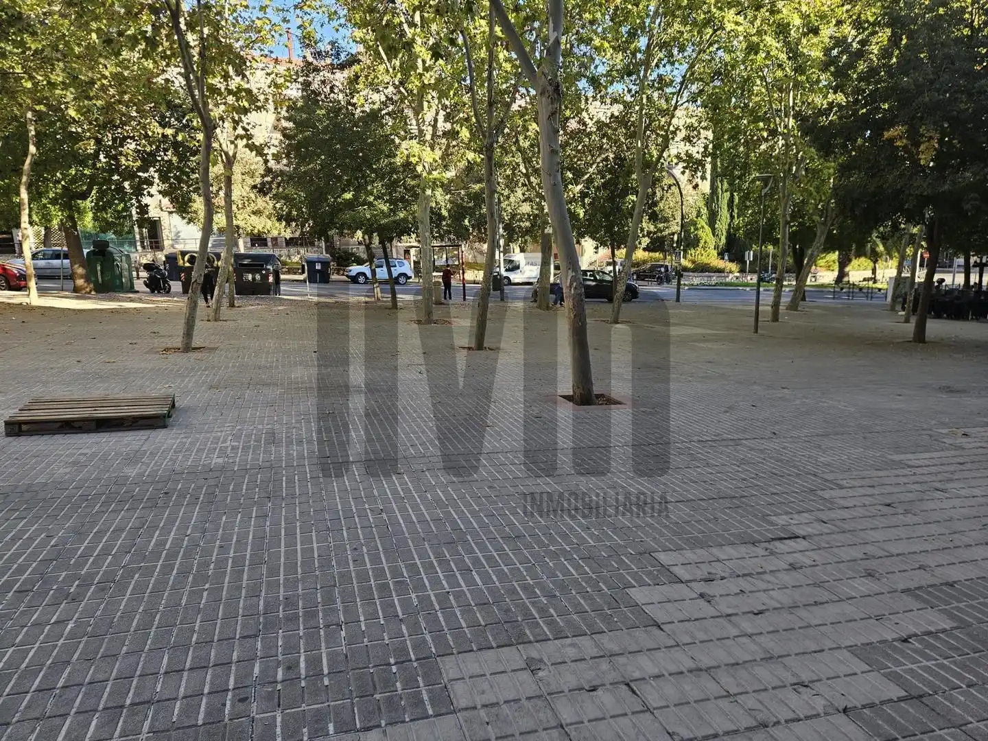 Vista exterior de Local en venda en Jaén amb Aire condicionat