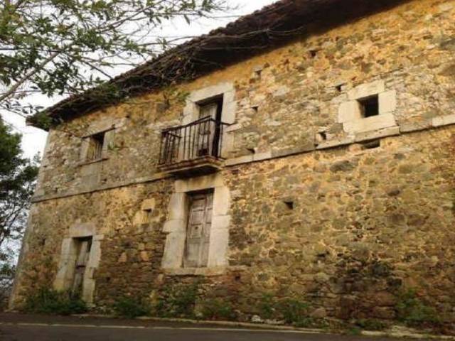 Finca rústica en Venta en Piloña