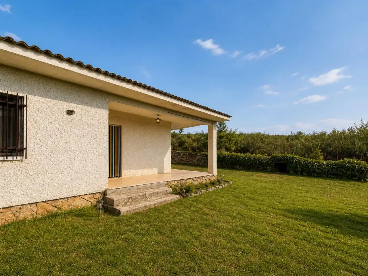 Vista exterior de Casa o chalet en venta en Berzosa del Lozoya con Calefacción, Jardín privado y Terraza