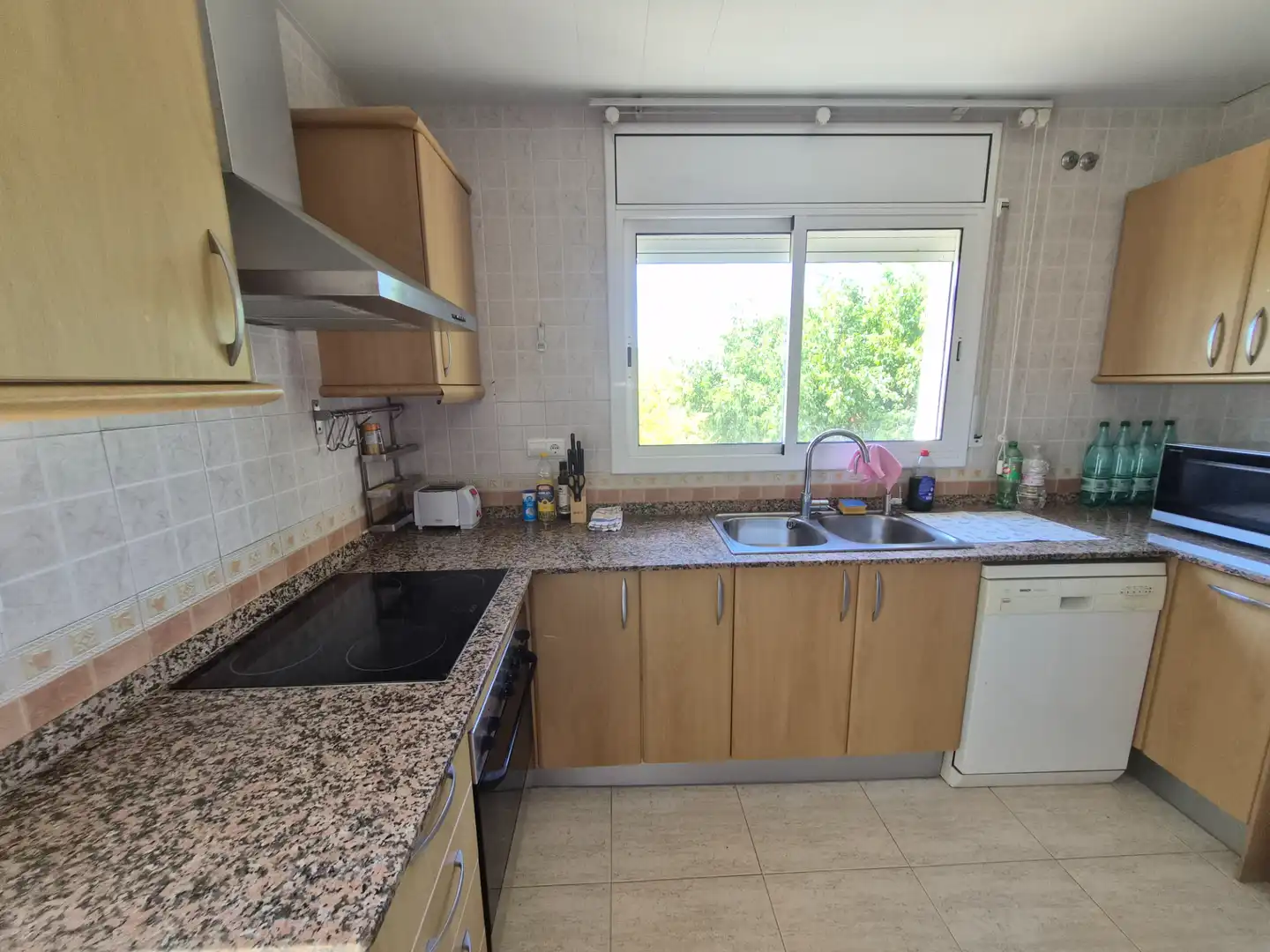 Kitchen of Houses for sale in Roda de Berà  with Private garden, Terrace and Oven