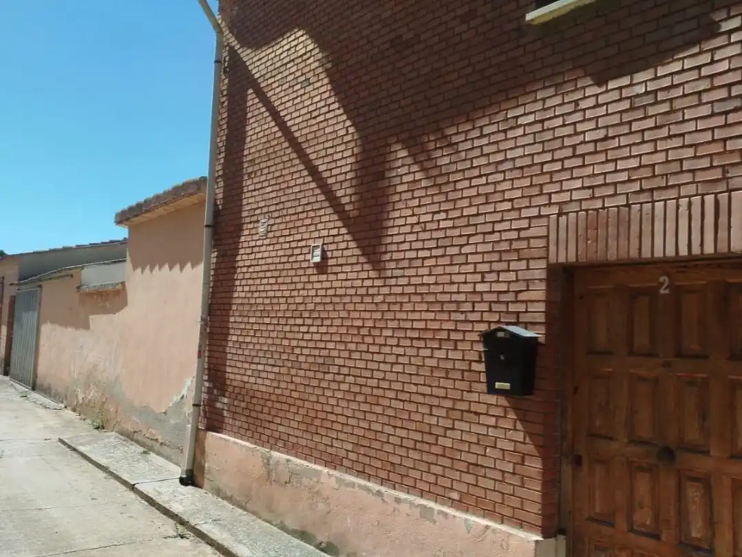 Vista exterior de Casa o xalet en venda en Castrillo de Villavega, Palencia