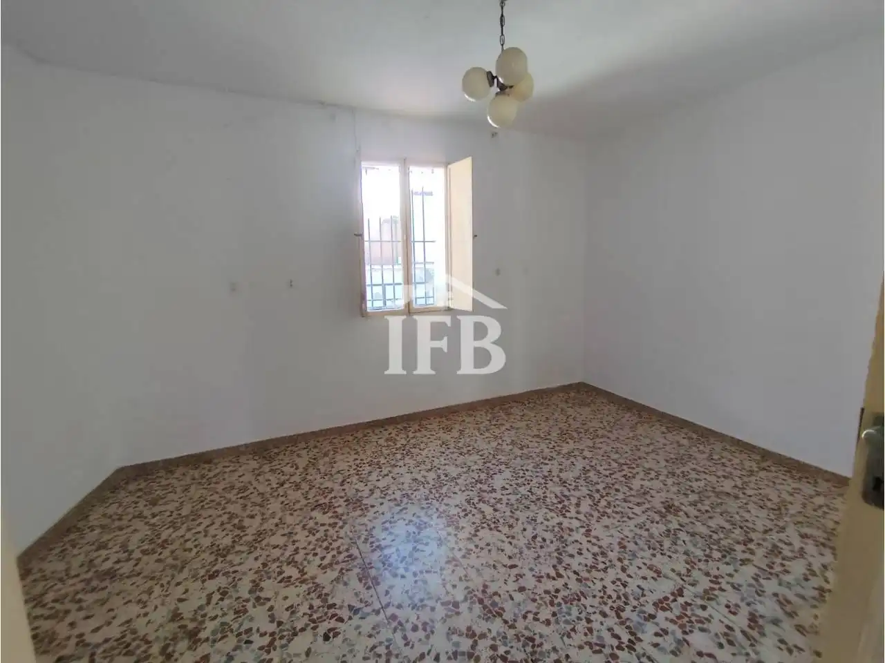 Dormitori de Casa o xalet en venda en Higuera de Vargas amb Terrassa