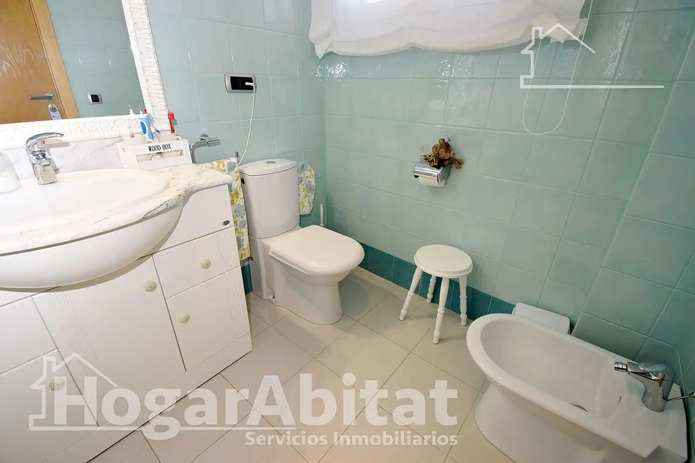 Badezimmer von Einfamilien-Reihenhaus zum Verkauf in Vila-real mit Klimaanlage, Privatgarten und Terrasse