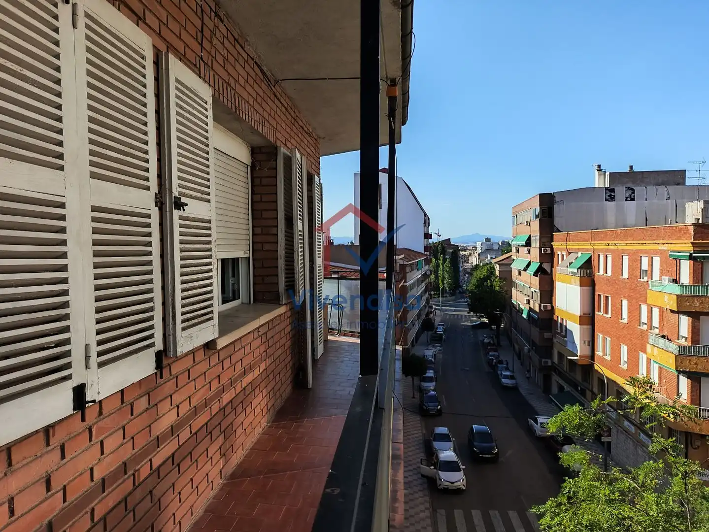 Vista exterior de Pis en venda en Guadalajara amb Calefacció i Terrassa