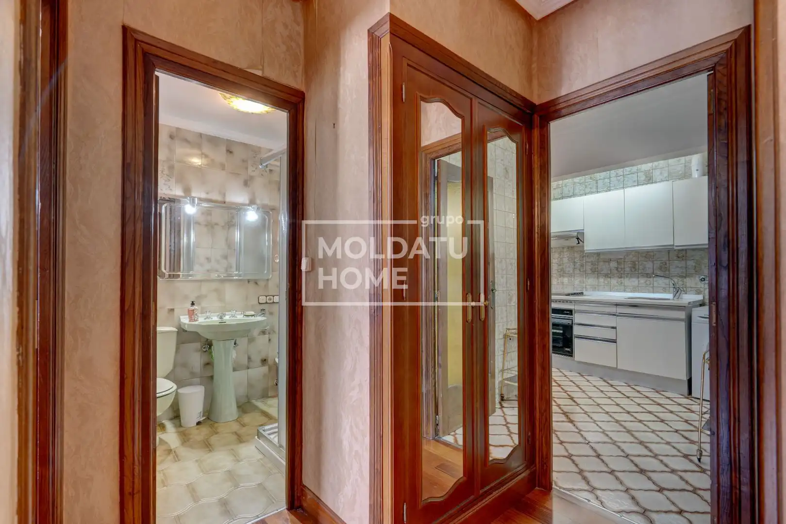 Baño de Piso en venta en Irun  con Aire acondicionado, Calefacción y Trastero