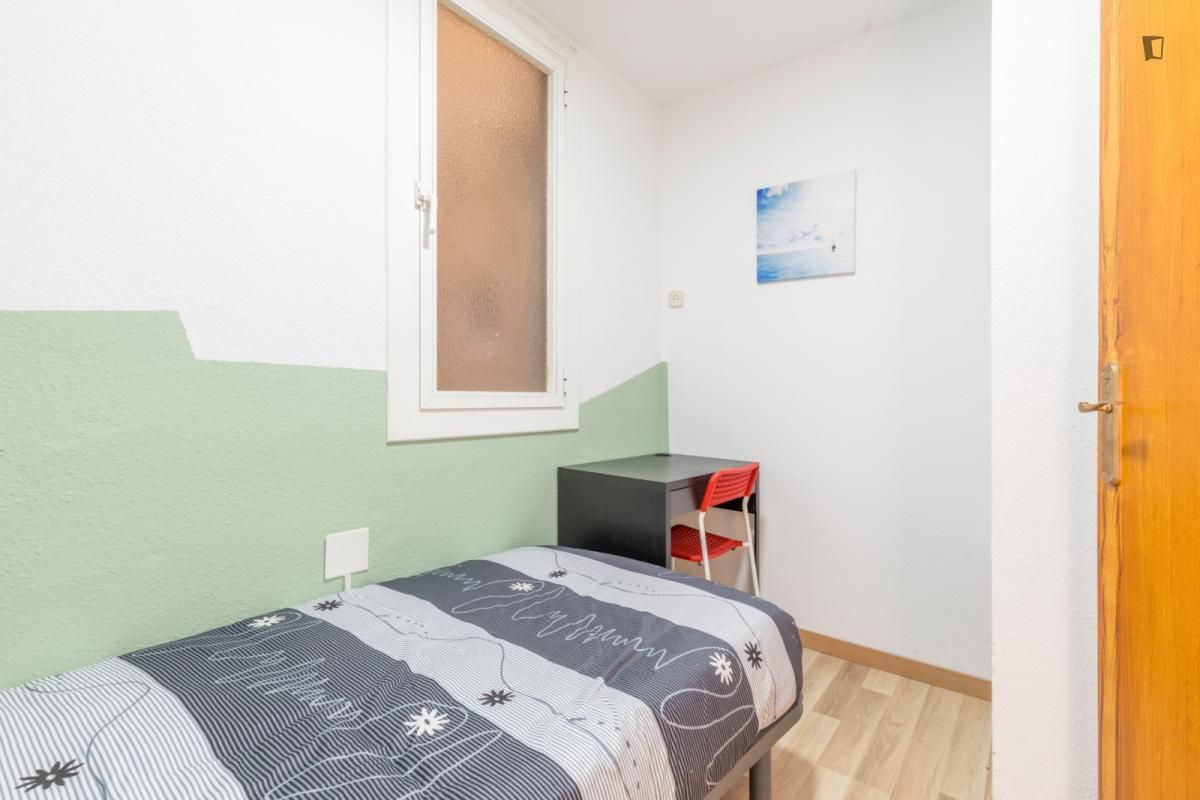 Apartment to share in El Raval