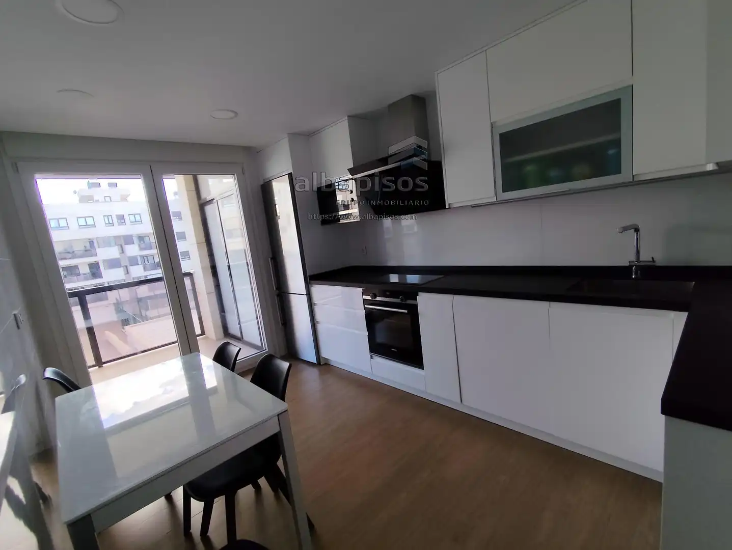 Küche von Wohnung zur Miete in Albacete mit Heizung, Terrasse und Abstellraum