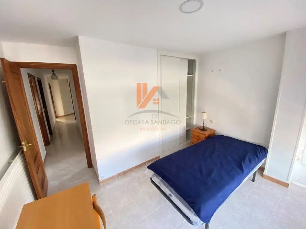 Flat for rent in Santiago de Compostela   with Furnished